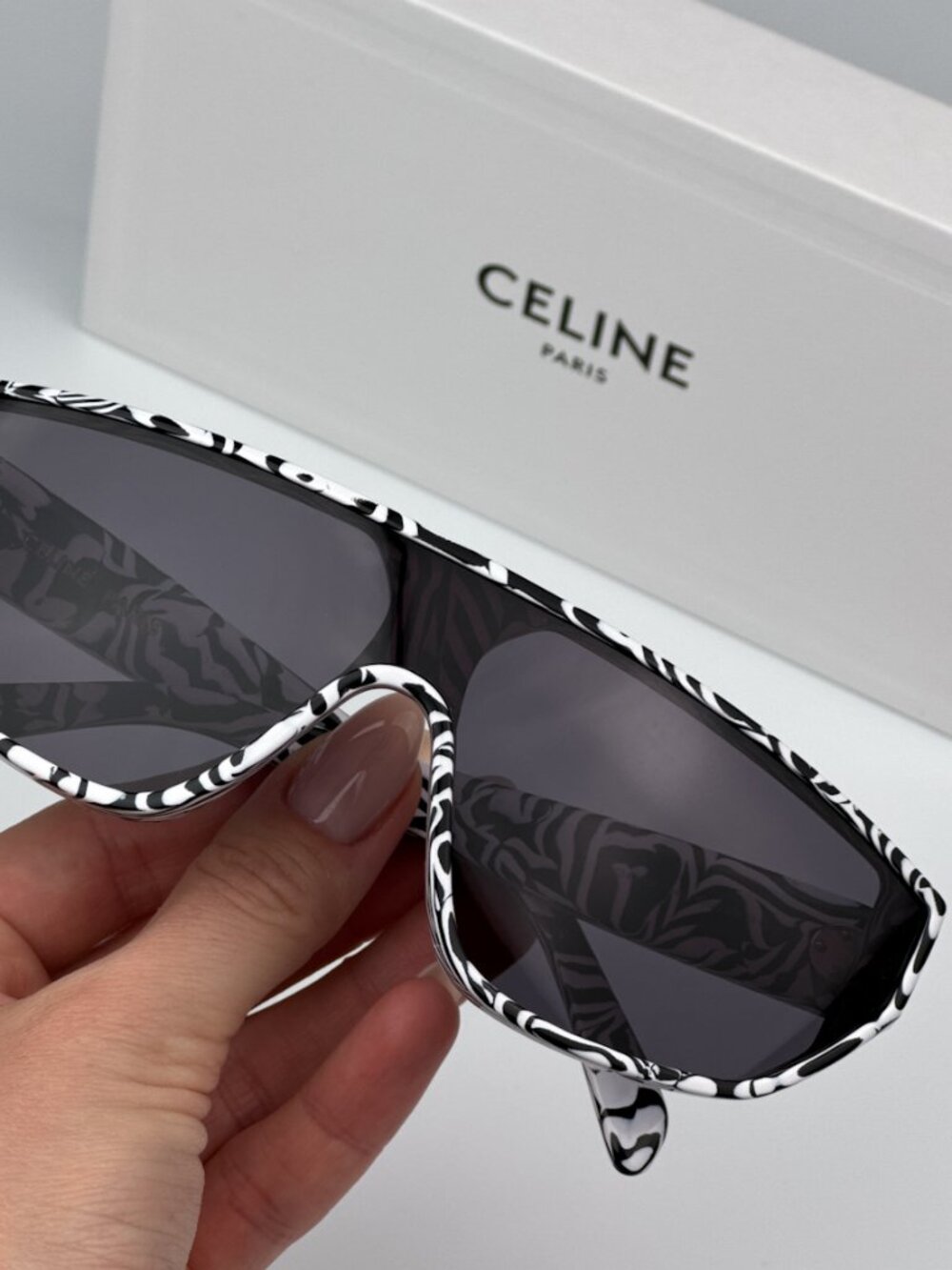 CELINE CL40195I 04A SHINY ZEBRA SHIELD MASK SUNGLASSES